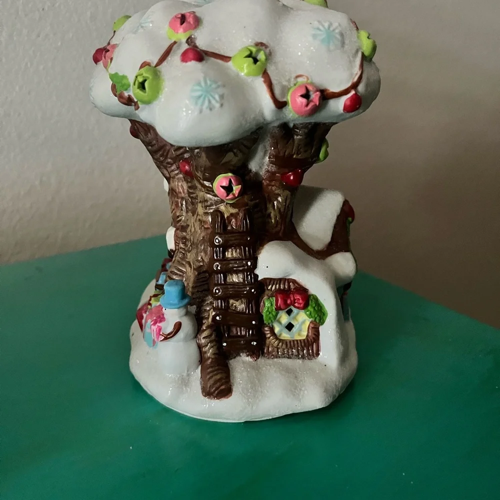 Disney Winnie the Pooh Holiday Tree Decor - Picture 2 of 6